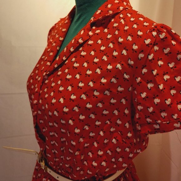 Forever 21 Rooster Print Red Fit and Flare Dress with Belt M - Picture 2 of 14